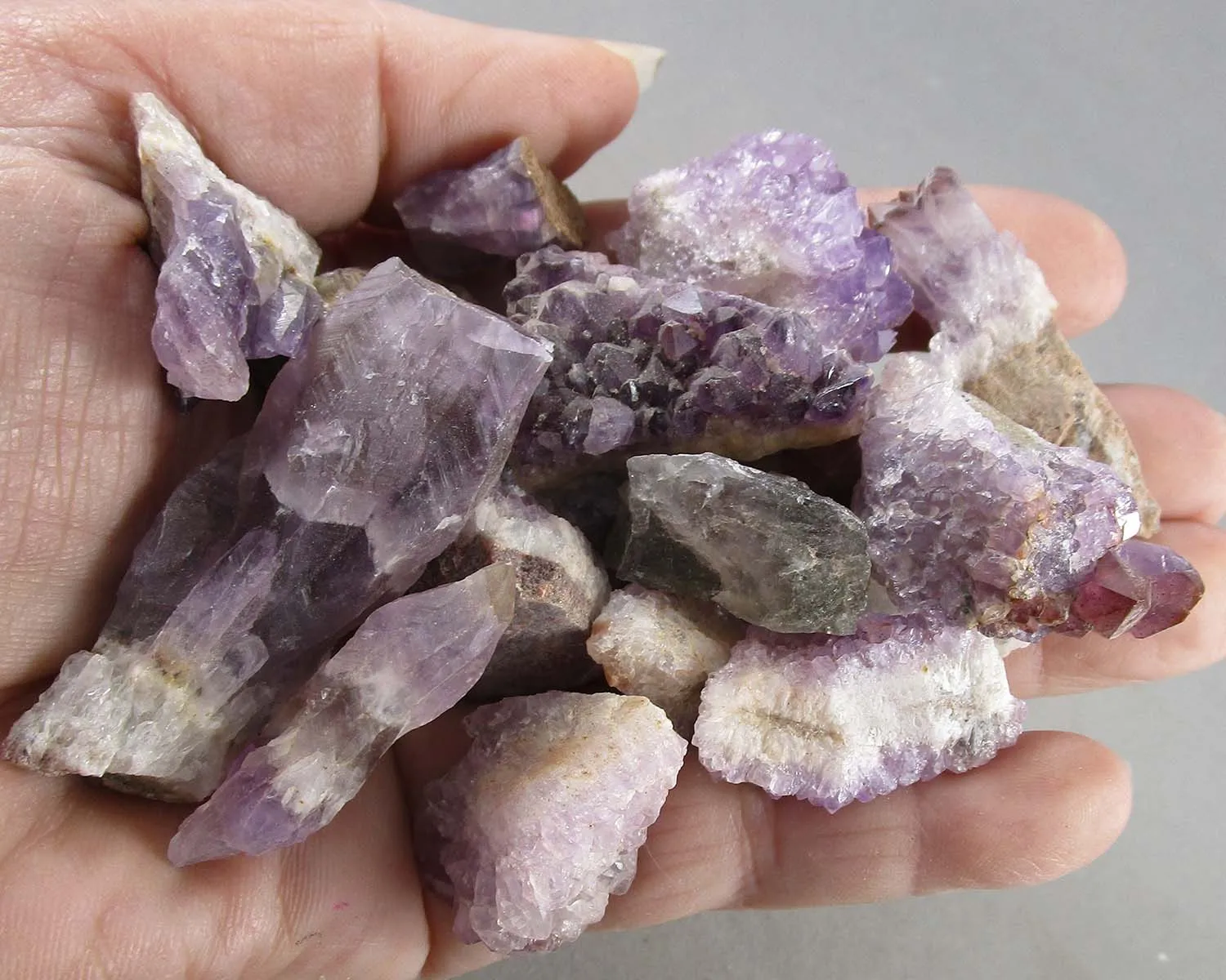 25% OFF!  Thunder Bay Amethyst Crystal Raw (Small) 2pcs H027