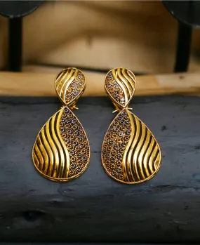 8 Shaped Filigree Earrings