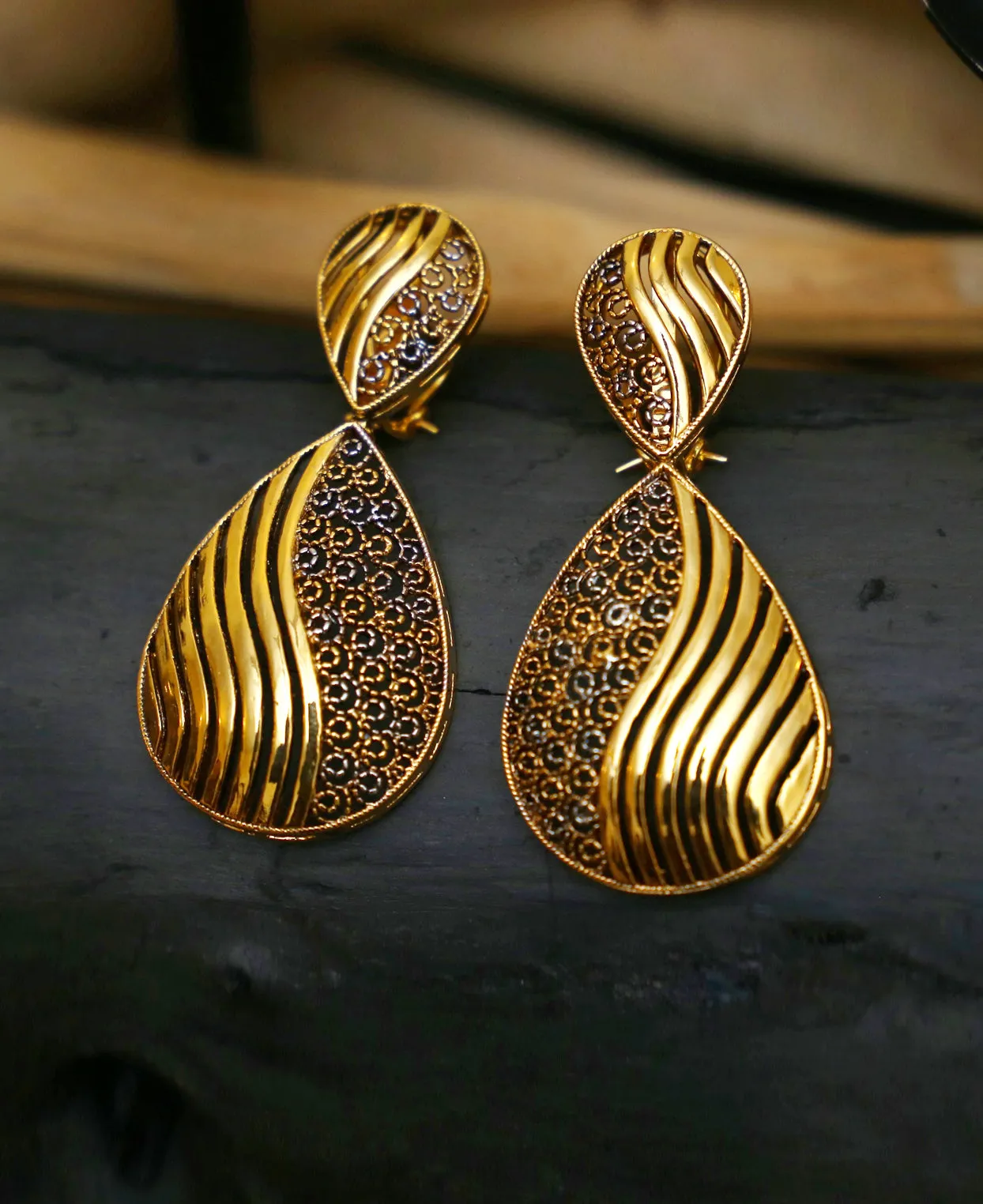 8 Shaped Filigree Earrings