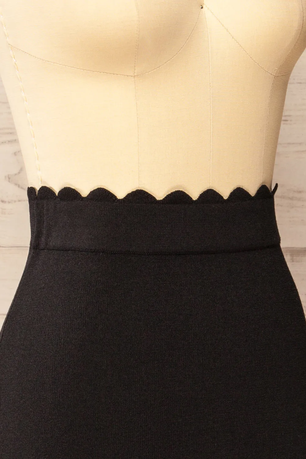 Alphacrest | Fitted Black Skirt w/ Scalloped Hem