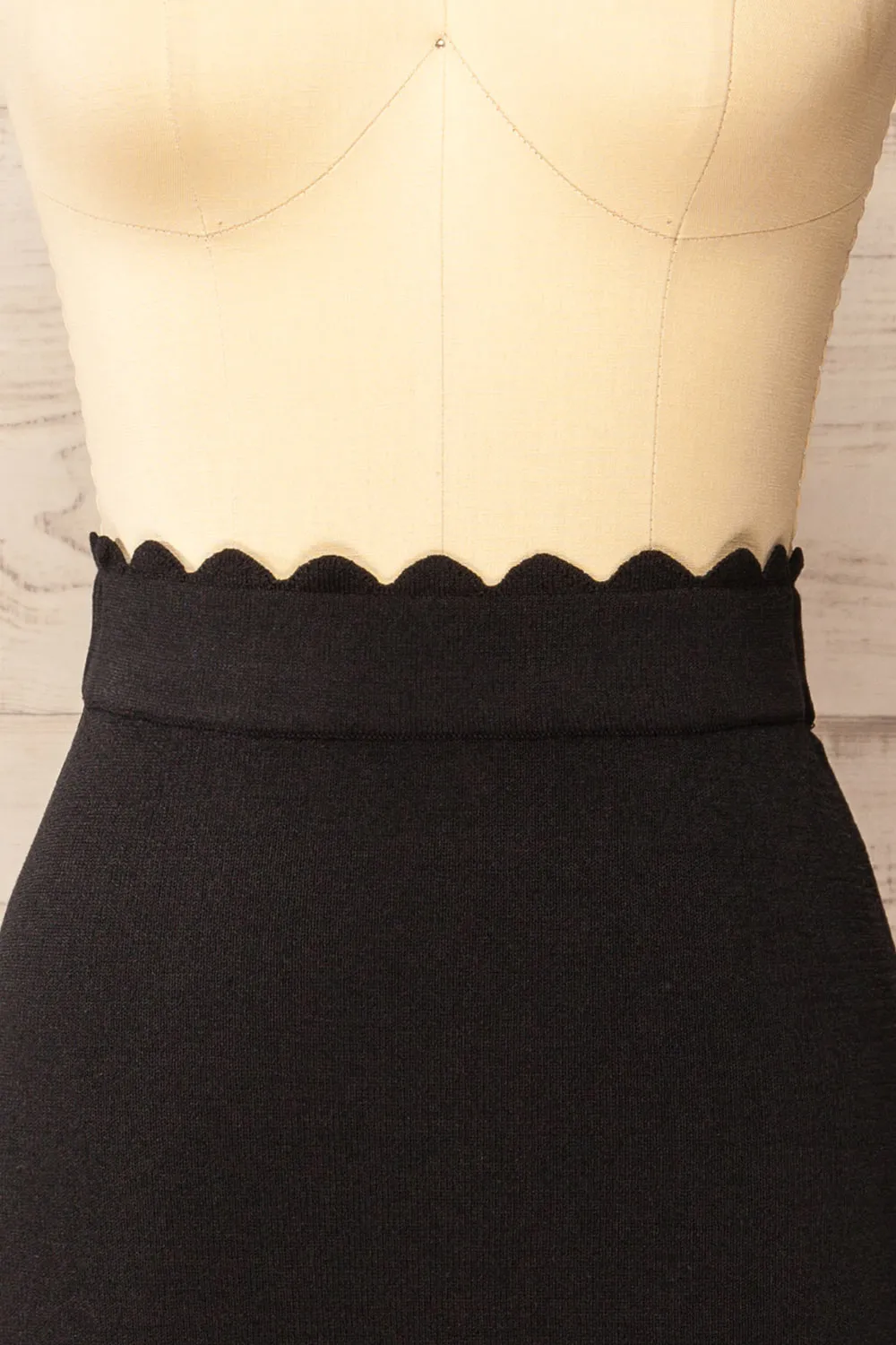 Alphacrest | Fitted Black Skirt w/ Scalloped Hem