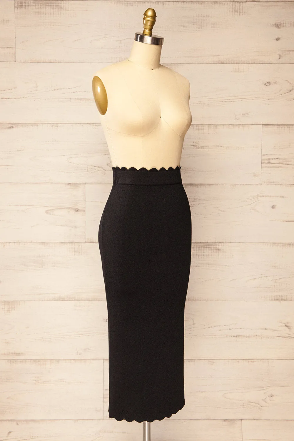 Alphacrest | Fitted Black Skirt w/ Scalloped Hem