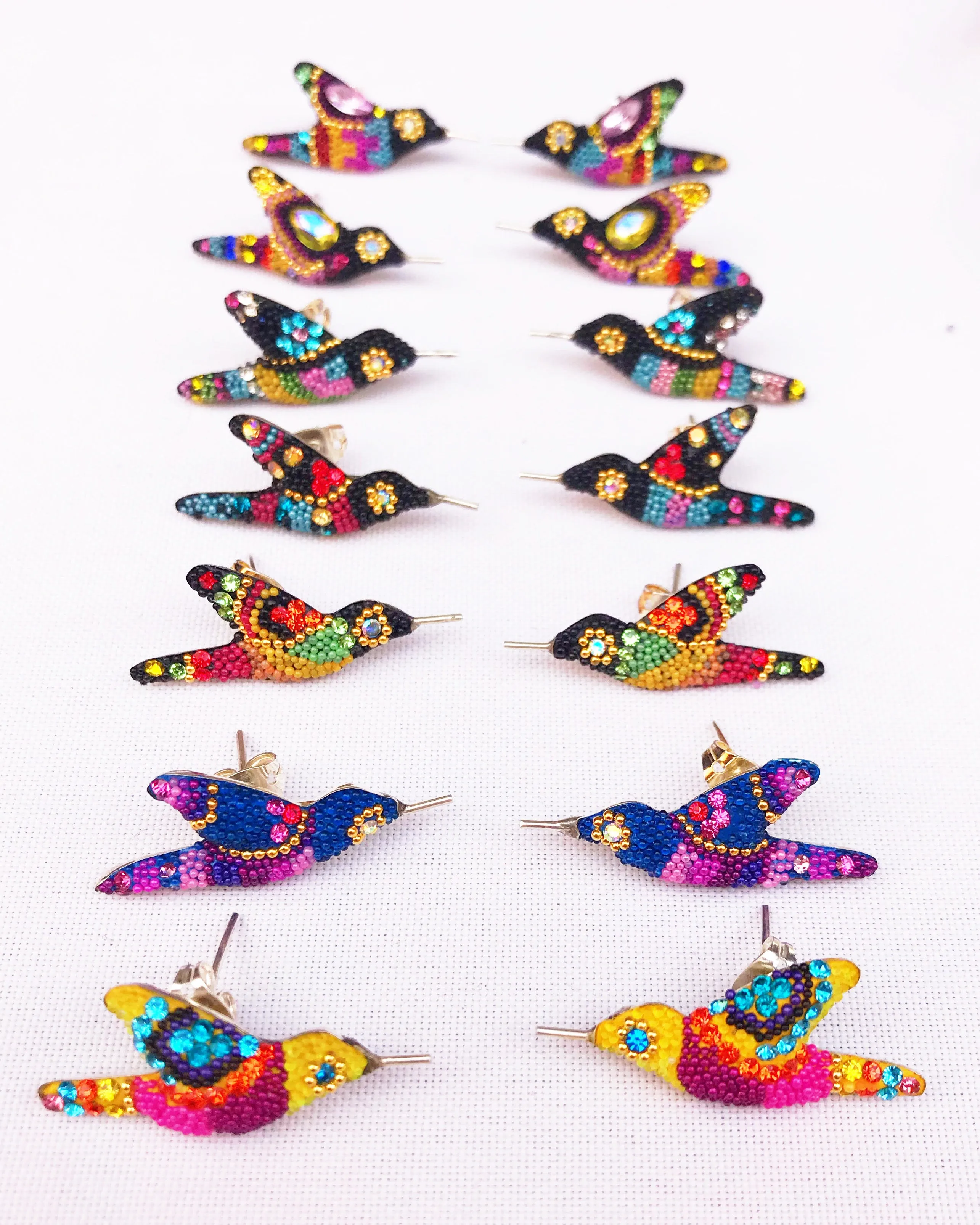 HUMMINGBIRD EARRINGS / LILAC W MUTLI-COLORS