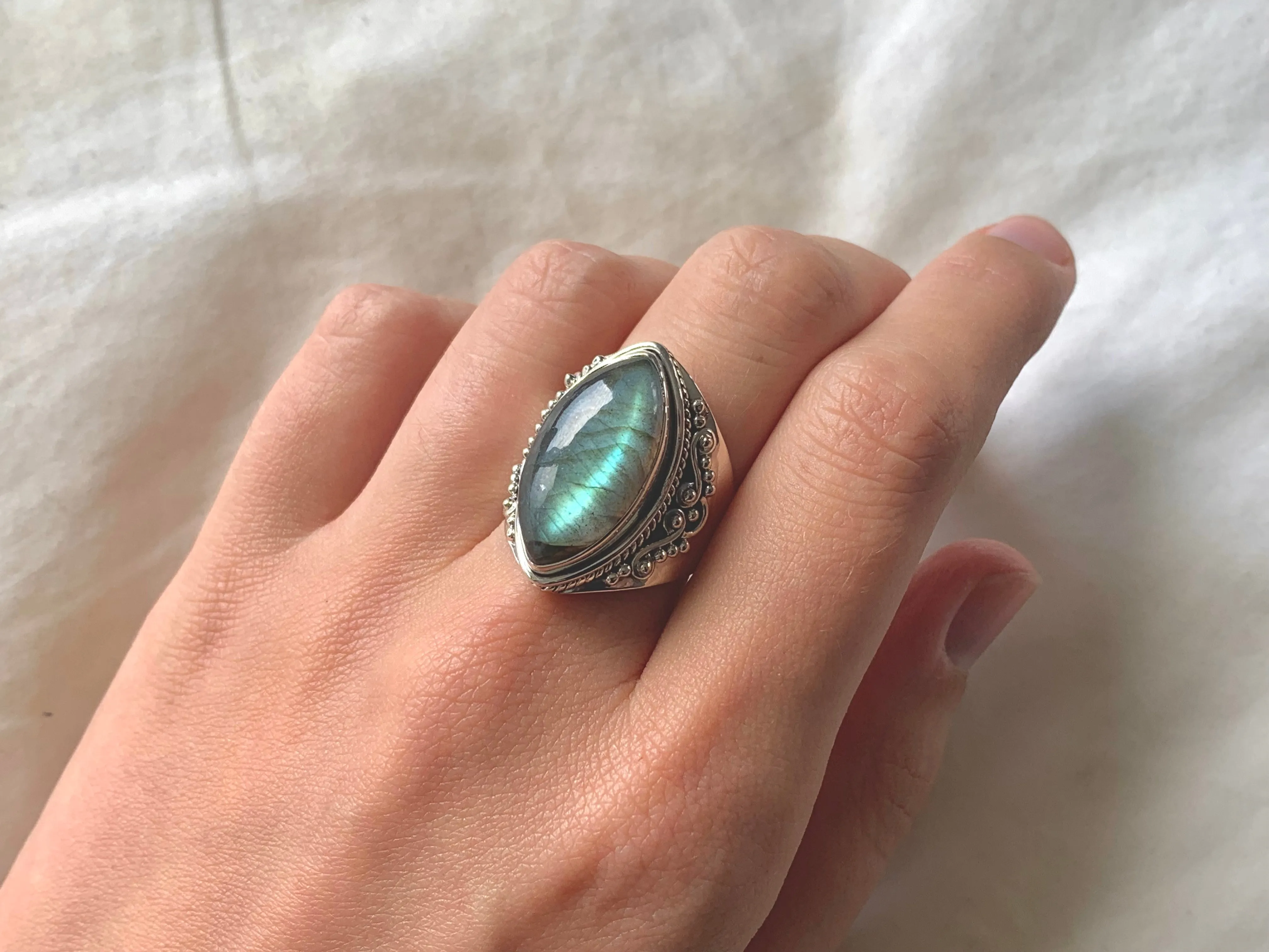 Labradorite Kai Ring