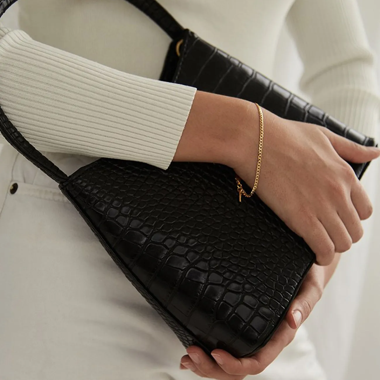 THE CHLOE BLACK MATTE CROC